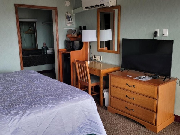 Downtown Inn image 10