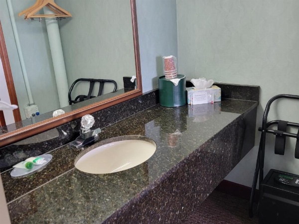 Downtown Inn image 13